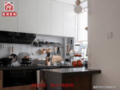 <b>此中成立超20年的企业客户留存率高达85</b>