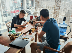 聚焦粉饰材料（像涂料、瓷砖胶防水、腻子仿石